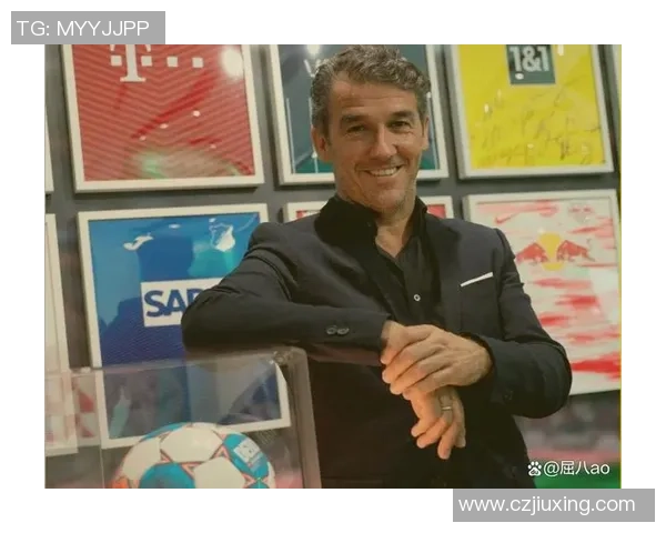 短发足球球星的速度力量与激情演绎绿茵场上非凡风采